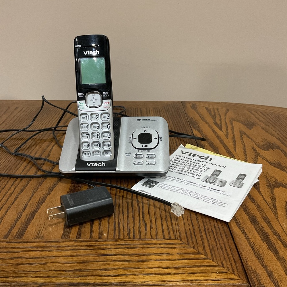 VTech Black and Silver Cordless Phone & Answering System